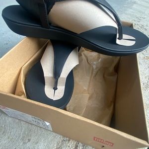 Fit flops sandals new in box size 9